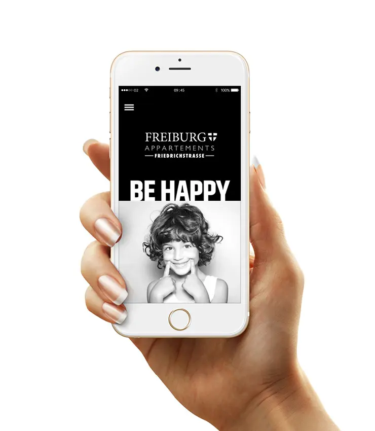 Ein Hand hält ein smartphone. Nix besonderes, rein illustrativ.